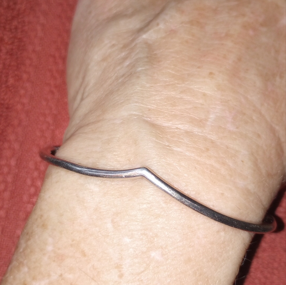 Pandora Wishbone Hinged 925 ALE Bangle Bracelet